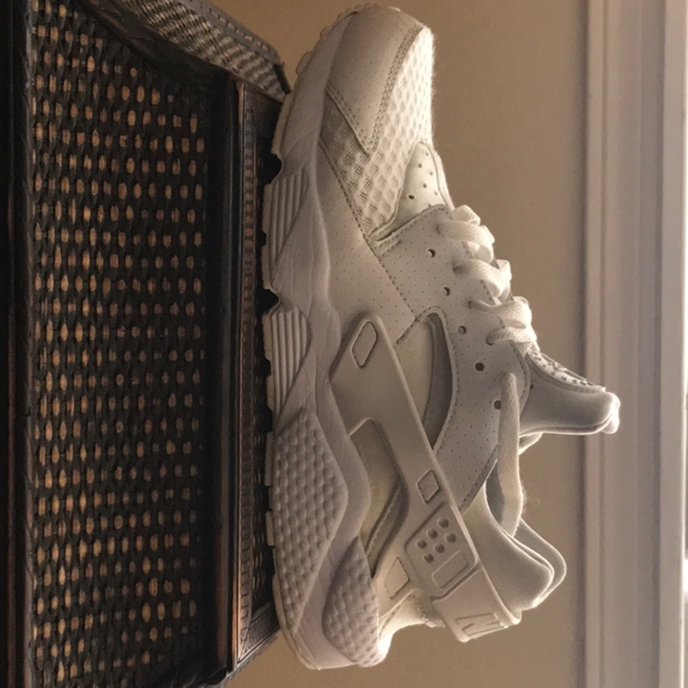 White Huarache’s Nike Air 🔥